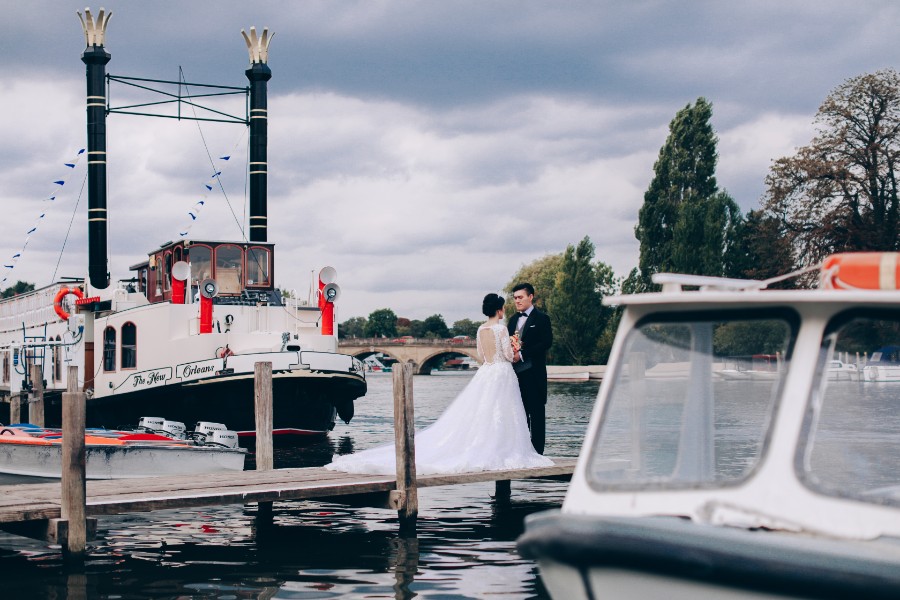 CH&ZW: Nature pre-wedding in London by Dom on OneThreeOneFour 20