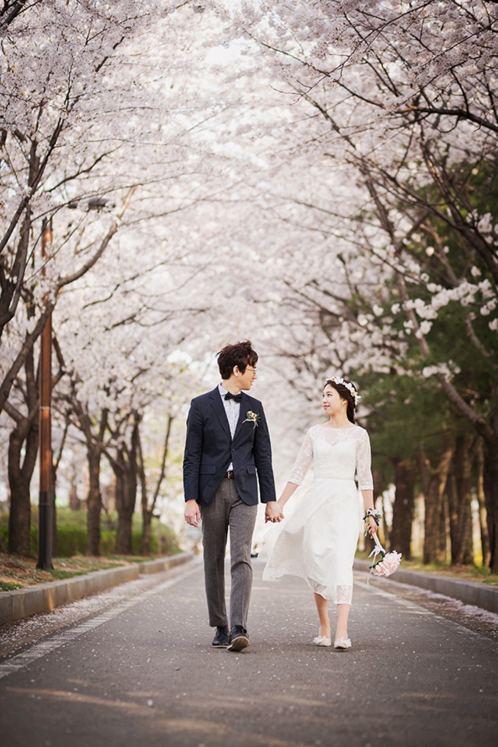 Korea Cherry Blossom Pre-Wedding Photoshoot At Seonyundo Park by Junghoon on OneThreeOneFour 7