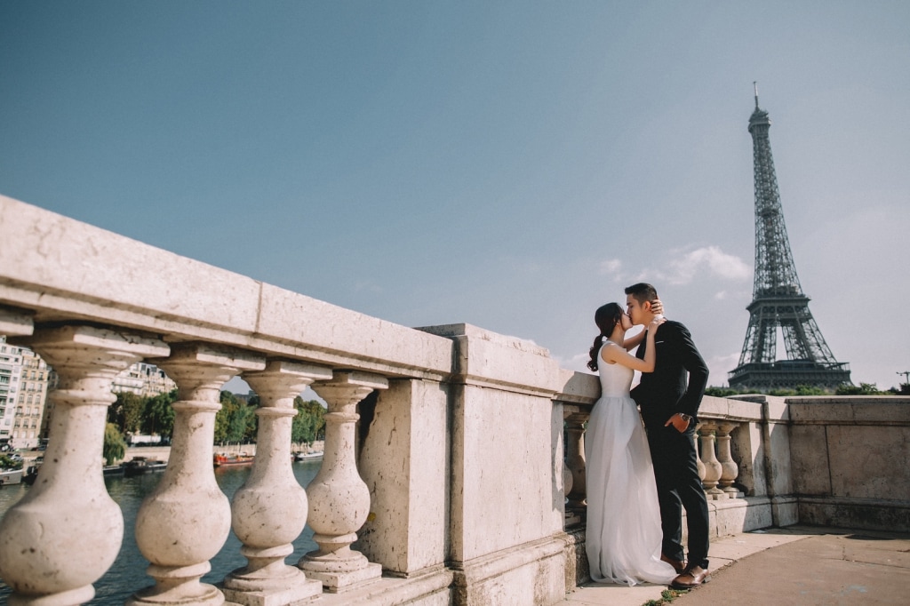 法國巴黎蜜月旅拍 - 艾菲爾鐵塔、羅浮宮與比爾哈克姆橋 by Vin on OneThreeOneFour 15