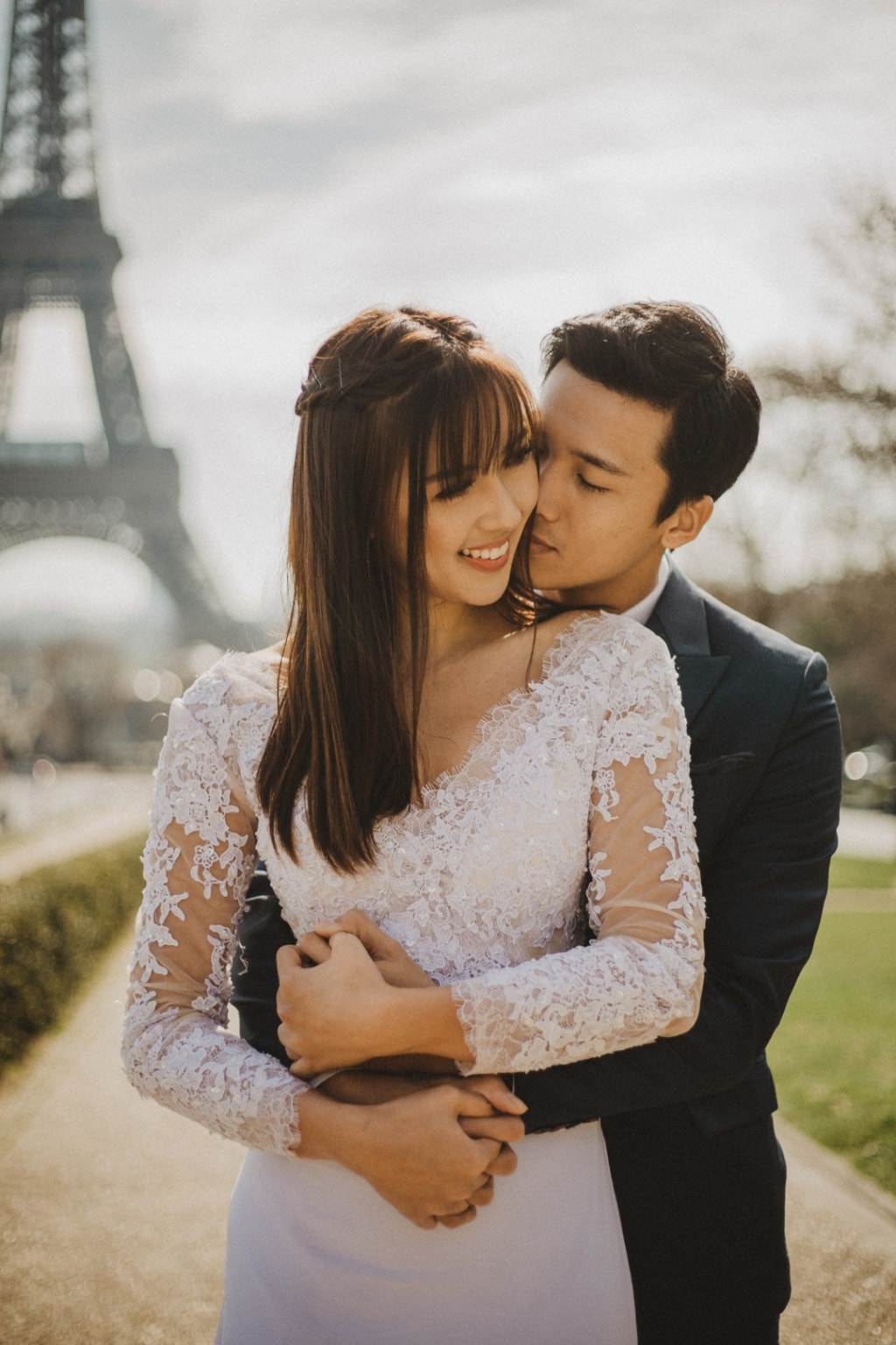 Paris Pre-Wedding Photoshoot for Singapore Couple Around The Eiffel Tower  by LT on OneThreeOneFour 18