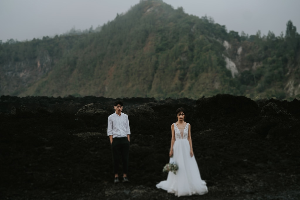 K&B: 峇里島婚紗攝影 - Mount Batur獨特浪漫的陰鬱系格調組合 by Cahya on OneThreeOneFour 2