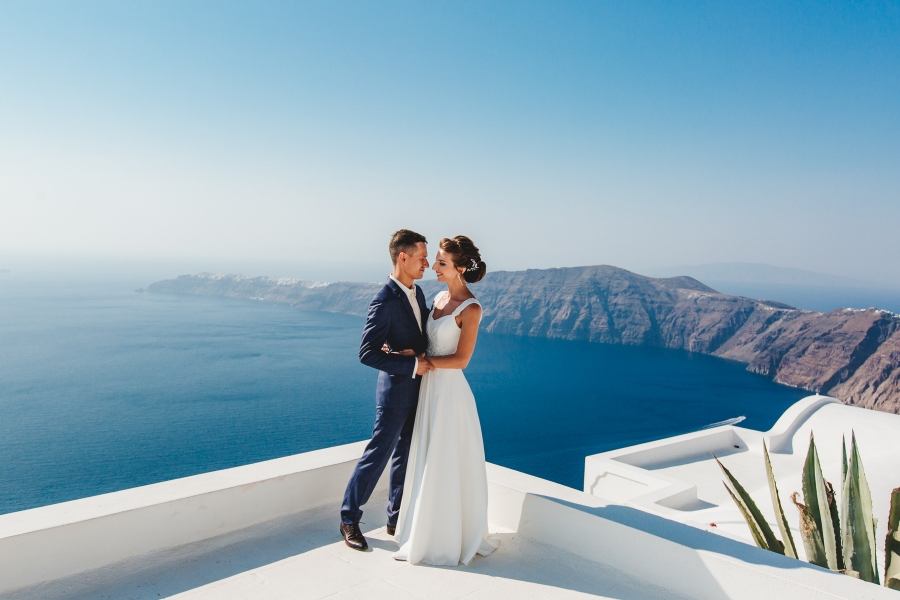 Santorini Pre-Wedding Photoshoot At Oia Blue Dome Church by Nabi on OneThreeOneFour 1