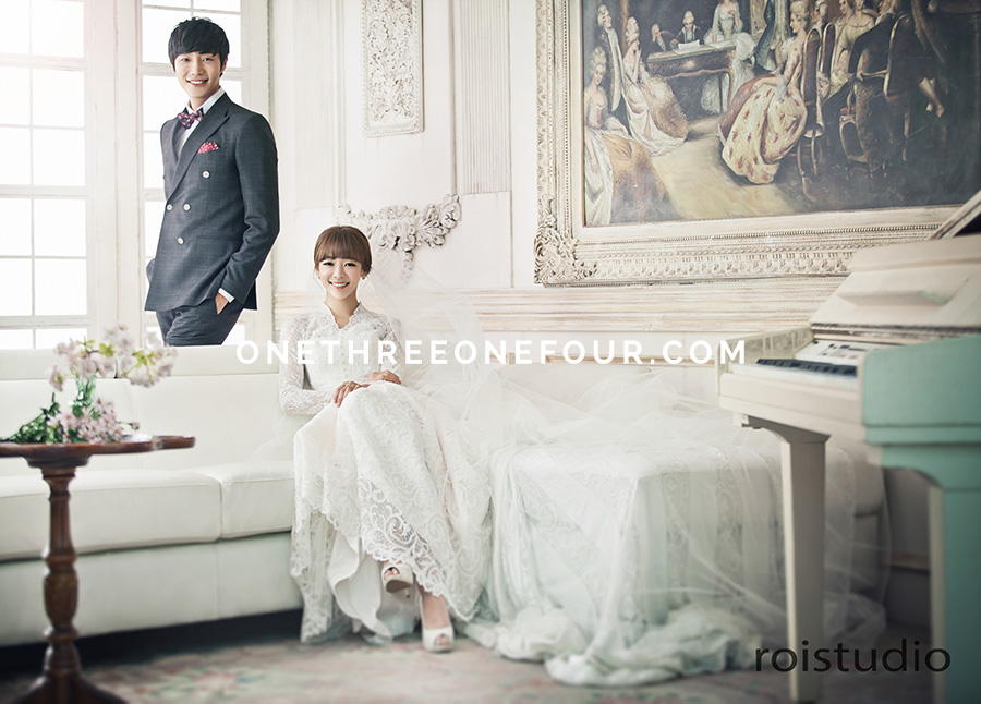Korean Wedding Studio Photography: Vintage European Set by Roi Studio on OneThreeOneFour 17