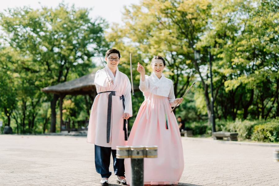 J&A: Korea Hanbok Pre-wedding Photoshoot At Namsangol Hanok Village by Jungyeol on OneThreeOneFour 3