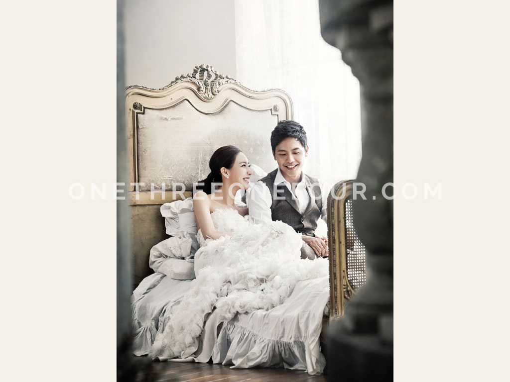 Brown | Korean Pre-Wedding Photography by Pium Studio on OneThreeOneFour 8