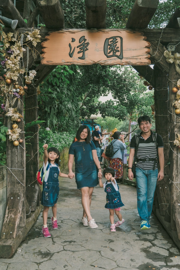 Taiwan Casual Family Photoshoot At An Animal Farm in Kaohsiung City by Star on OneThreeOneFour 1