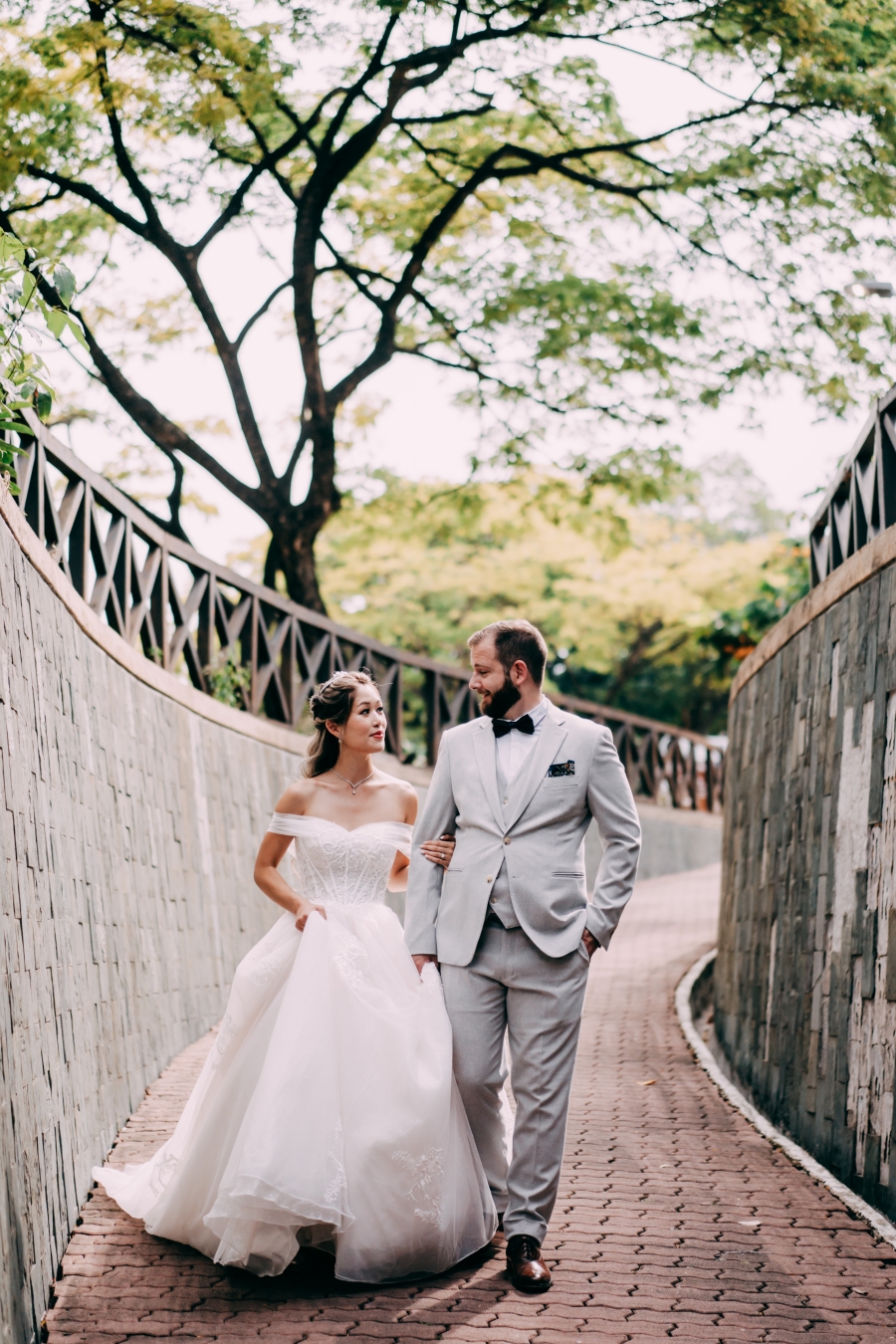 Singapore Post-Wedding Photoshoot At National Museum, Fort Canning Park and Marina Bay For American Couple  by Michael  on OneThreeOneFour 4