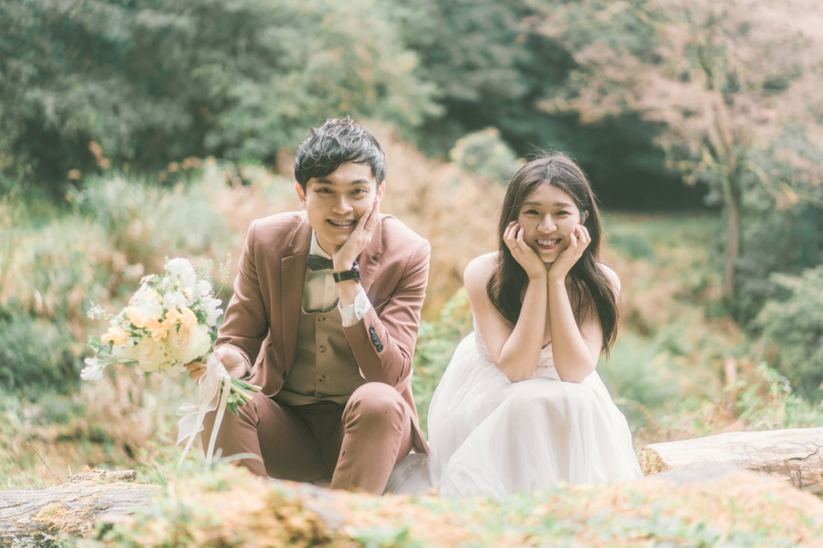 Taiwan Pre-Wedding Photoshoot Countryside Forest Misty Bridges by  on OneThreeOneFour 31