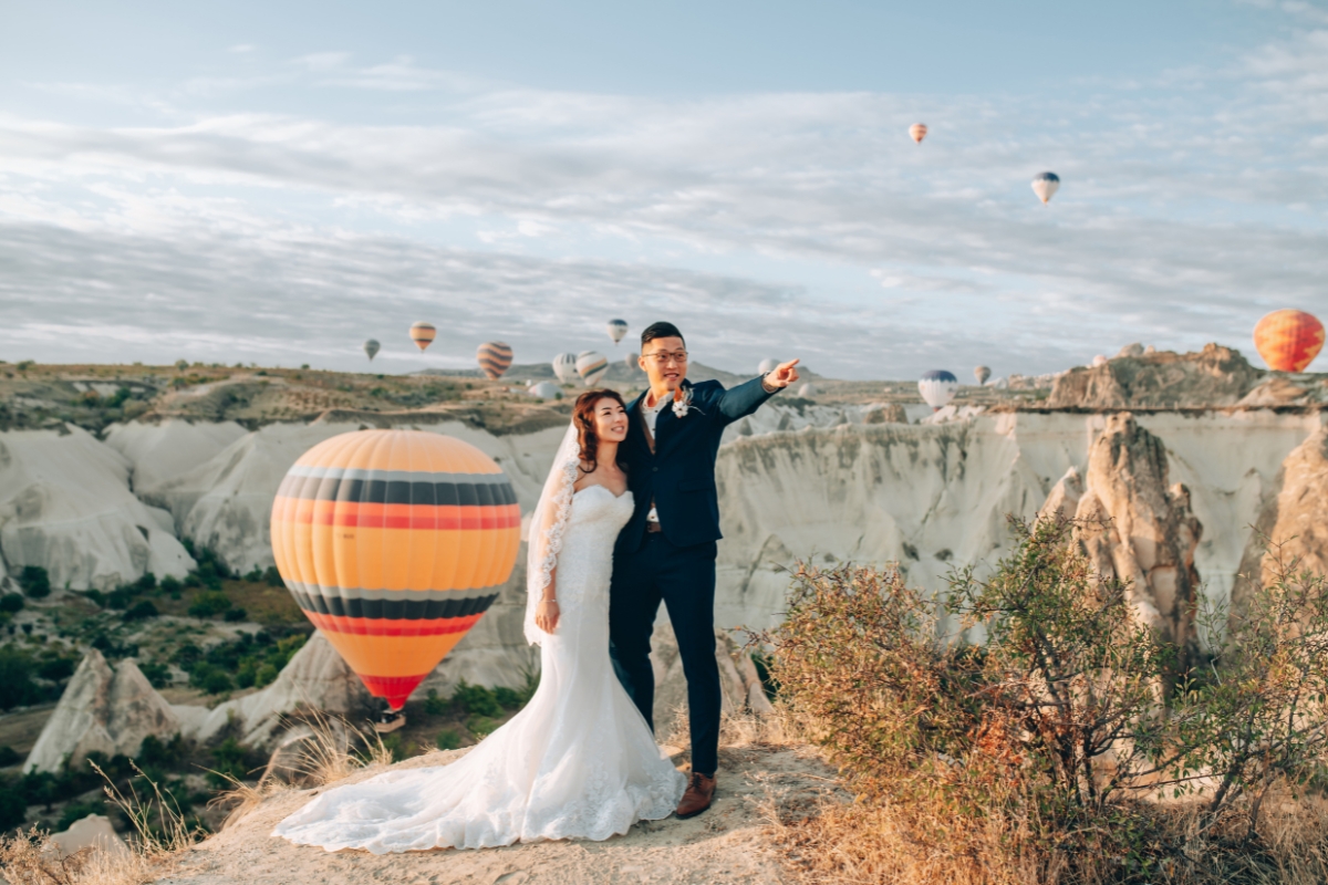 Cappadocia Pre-Wedding Photoshoot Hot Air Balloons Carpet Shop Rose Valley Fairy Chimneys by Aric on OneThreeOneFour 3