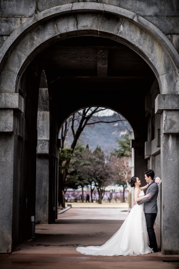 LL&ZY: Magical pre-wedding in Seoul at Haneul Park, National Folk Museum and Samcheong-dong by Junghoon on OneThreeOneFour 15