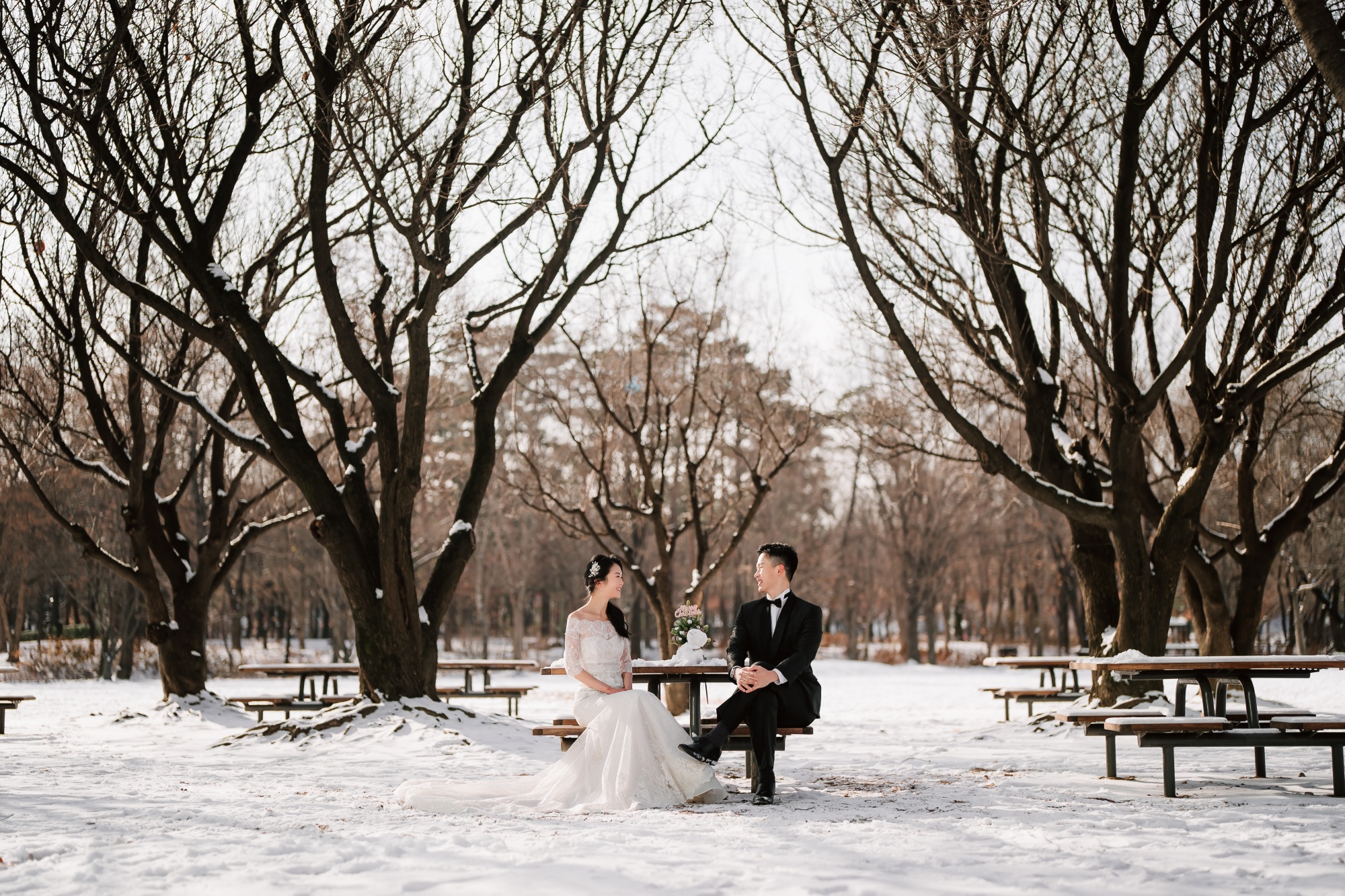 Whispers of Love in Seoul's Winter Wonderland: Snowy Pre-Wedding Extravaganza by Jungyeol on OneThreeOneFour 9