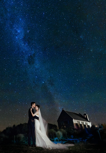 New Zealand Pre-Wedding Photoshoot At Snow Mountain And Night Shoot At Lake Tekapo