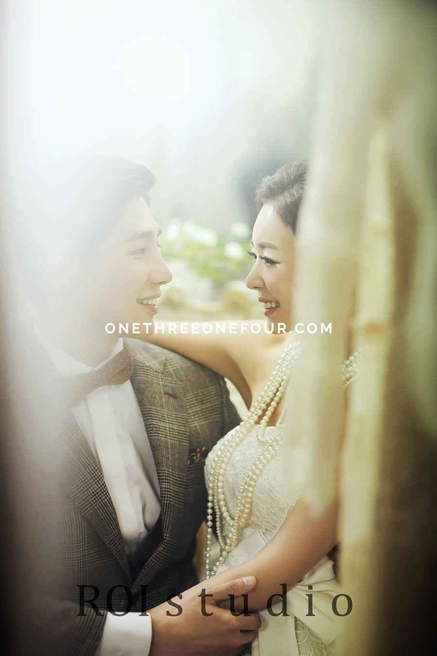Korean Wedding Studio Photography: Vintage European Set by Roi Studio on OneThreeOneFour 7