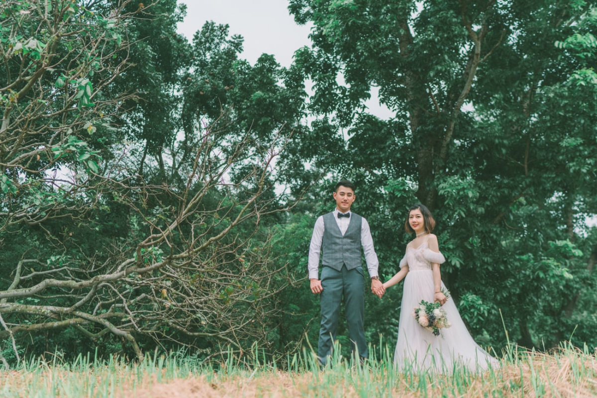 Taiwan Pre-Wedding Photoshoot Abandoned Estate Blue House Gardens by  on OneThreeOneFour 22