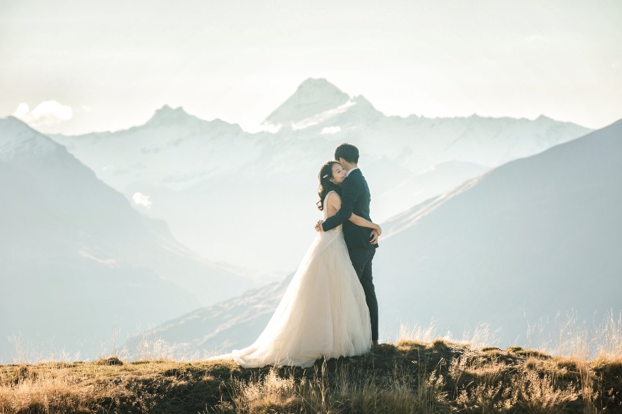 New Zealand Autumn Pre-Wedding Photoshoot with Helicopter Landing at Coromandel Peak by Fei on OneThreeOneFour 8