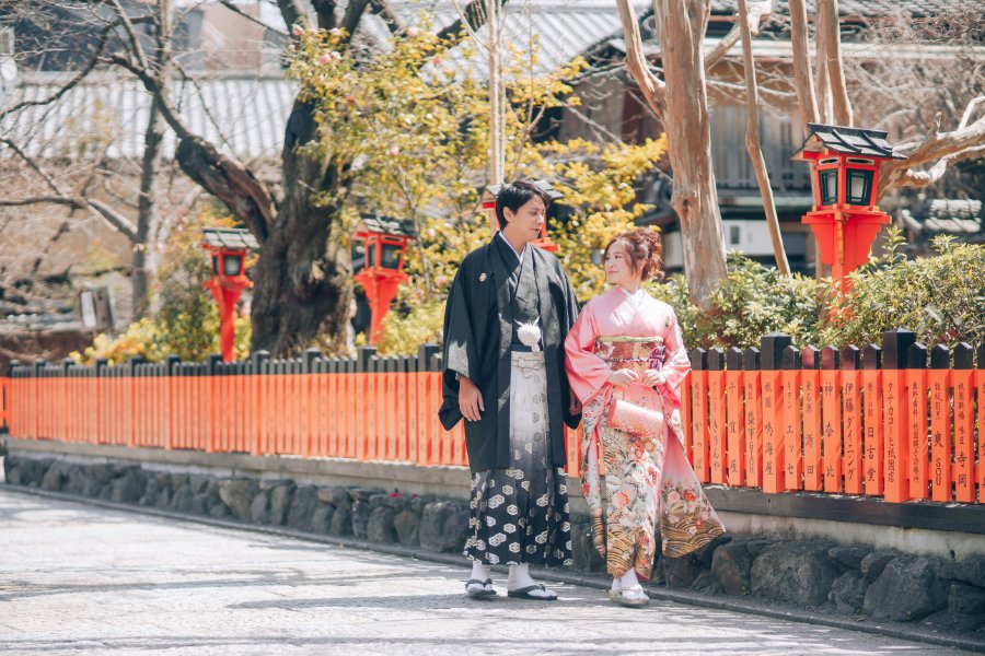 E&V: Kyoto Spring Cherry Blossoms Pre-wedding Photoshoot by Kinosaki on OneThreeOneFour 5