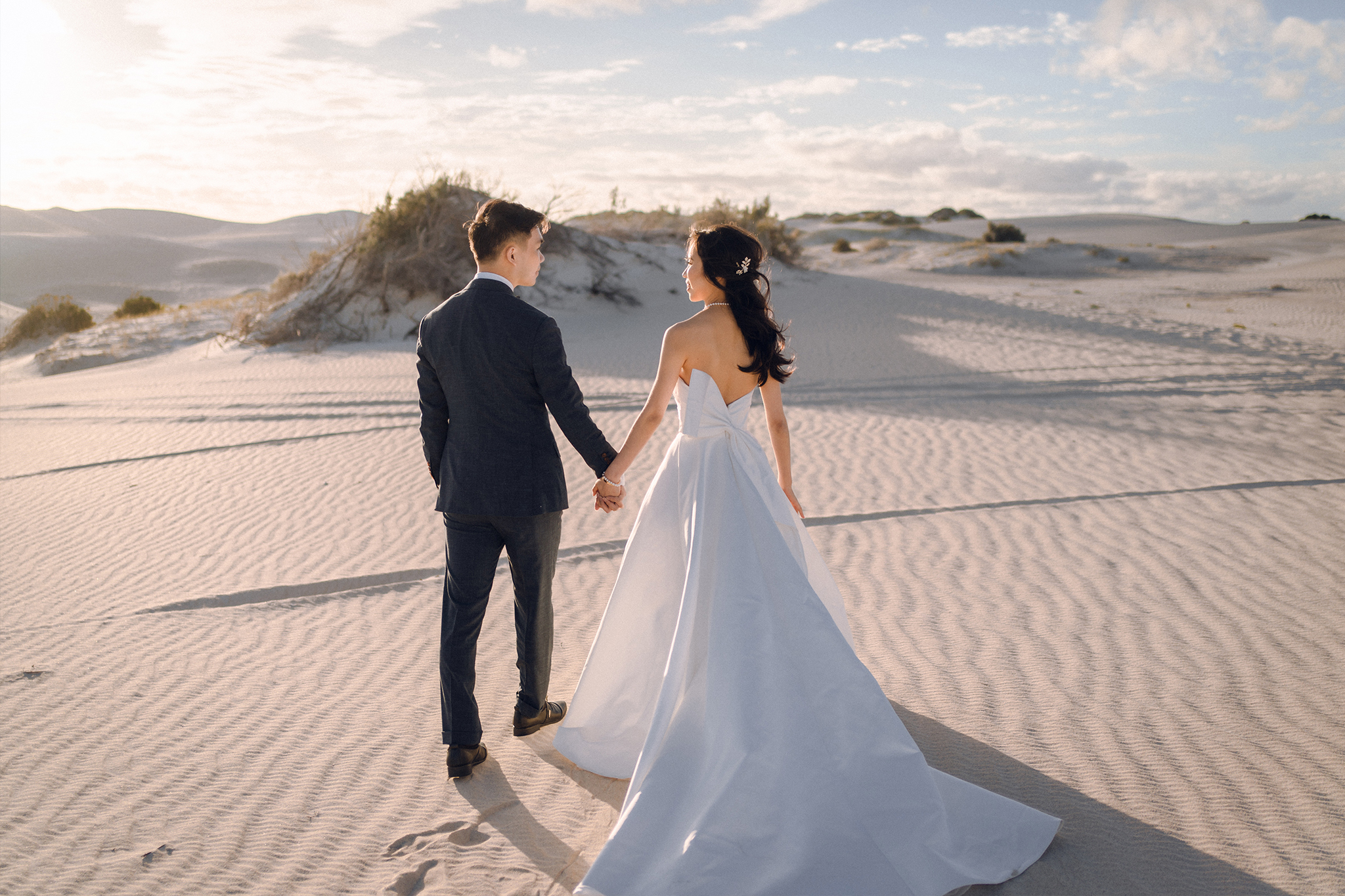 Perth Pre-Wedding Photoshoot at Lancelin Desert & Bells Lookout by Jimmy on OneThreeOneFour 27