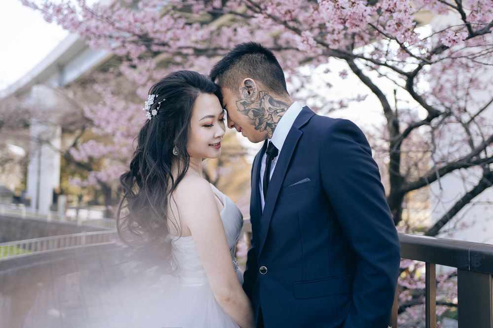 J&A: Pre-wedding in Tokyo with early blooming sakura and Mt Fuji by Dahe on OneThreeOneFour 3