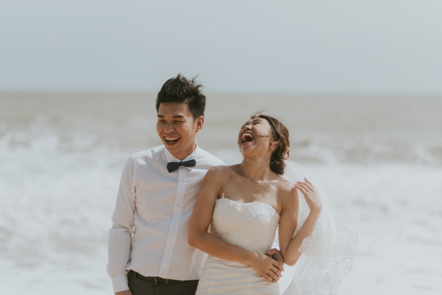 Malaysia Pre-Wedding Photoshoot At Old Streets And Sandy Beach In Johor Bahru by Ed on OneThreeOneFour 20
