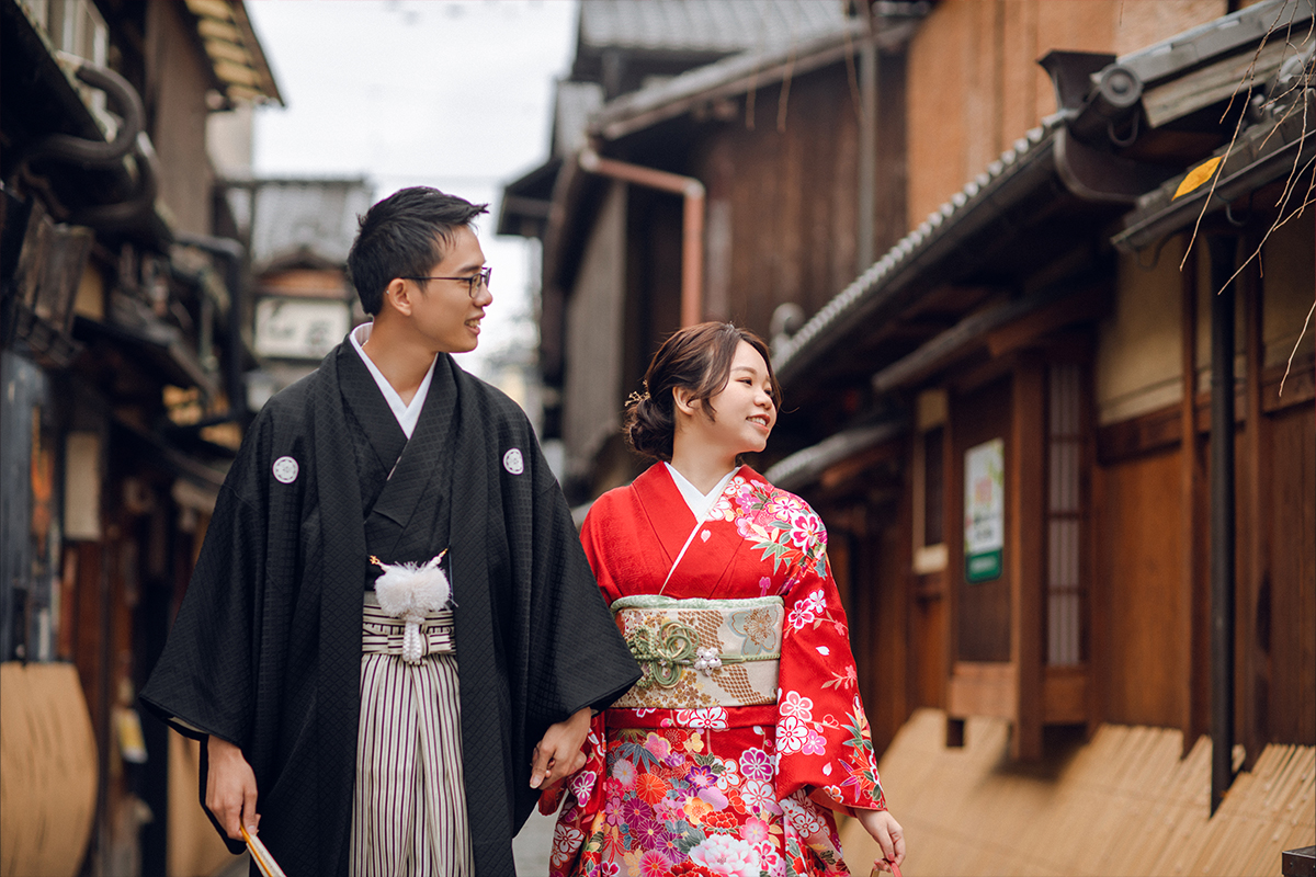 Kyoto & Nara Autumn Pre-Wedding Photoshoot by Kinosaki on OneThreeOneFour 0