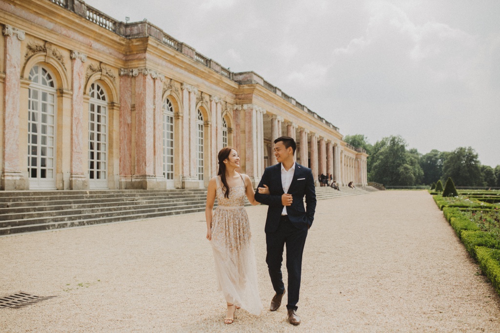 Pre-Wedding Photoshoot In Paris At Eiffel Tower And Palace Of Versailles  by LT on OneThreeOneFour 40