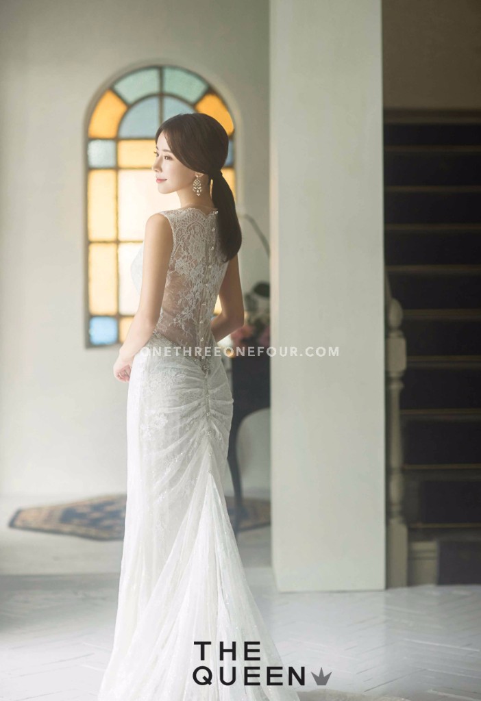 The Queen | Korean Pre-wedding Photography by RaRi Studio on OneThreeOneFour 4