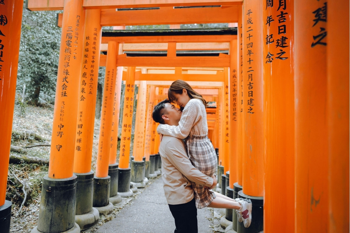 Kyoto Pre-Wedding Photoshoot with Eikando Temple, Kinosaki, Nara Deer Park & Mt. Wakakusa by Kinosaki on OneThreeOneFour 11