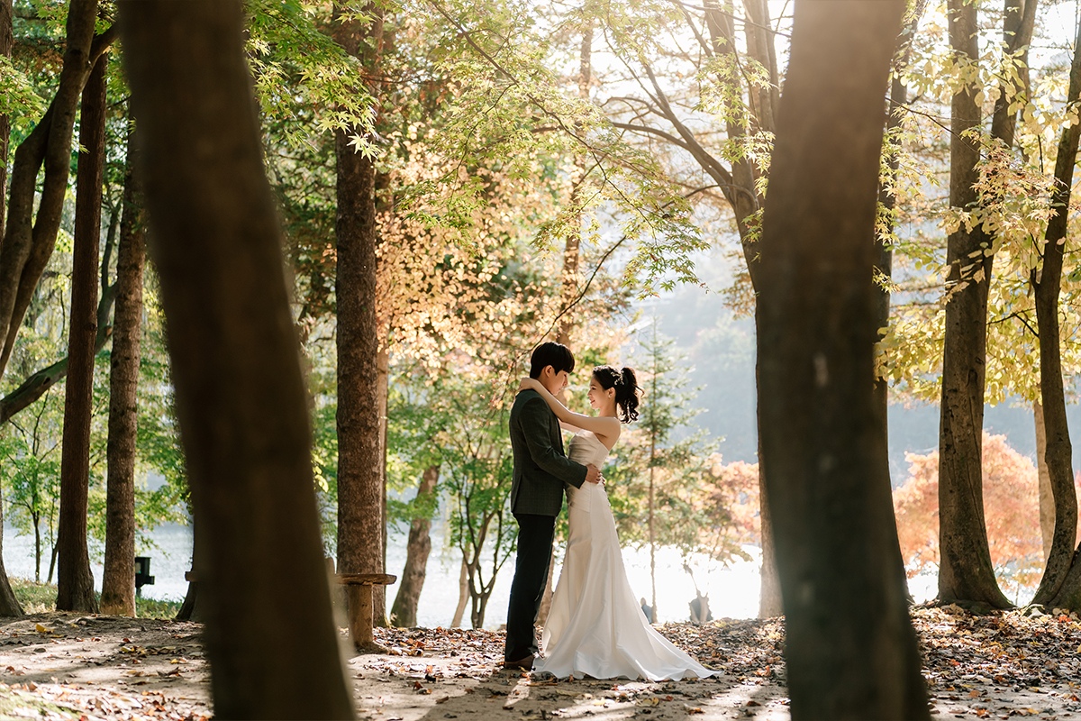 Korea Nami Island Romantic Autumn Pre-Wedding Photoshoot by Jungyeol on OneThreeOneFour 17