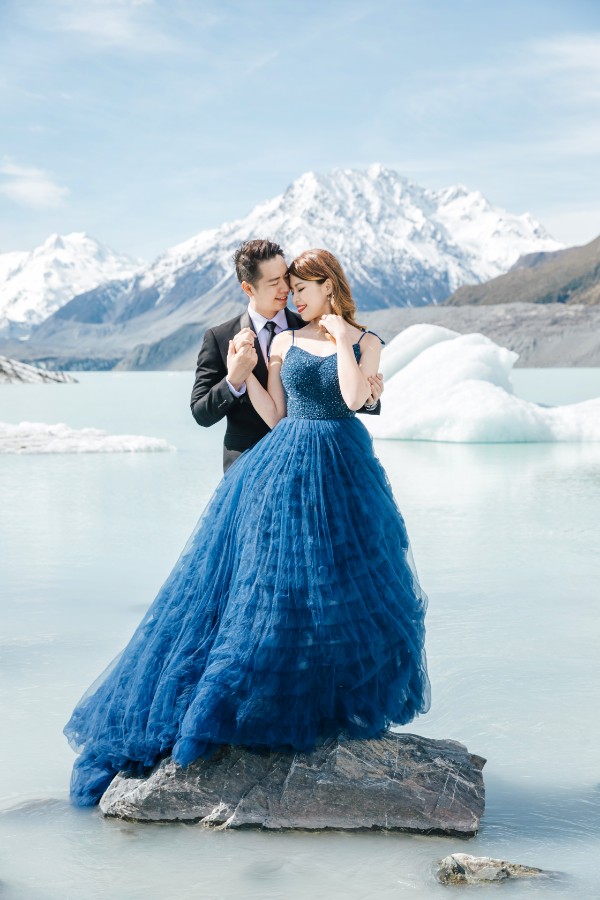 N&J: 2-days pre-wedding photoshoot with Singaporean couple in New Zealand - cherry blossoms, Coromandel Peak, glaciers by Felix on OneThreeOneFour 25