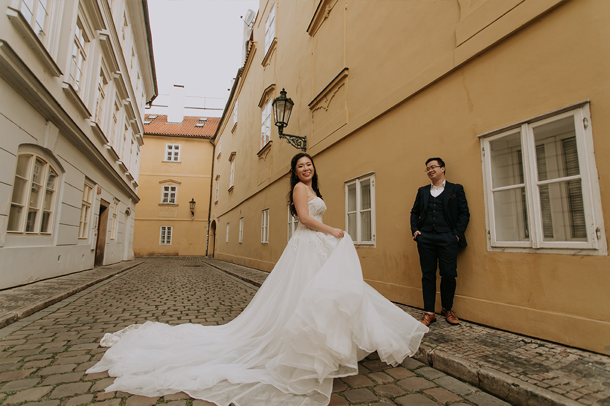 Prague Pre-Wedding Photoshoot with Astronomical Clock, Old Town Square & Charles Bridge by Nika on OneThreeOneFour 20