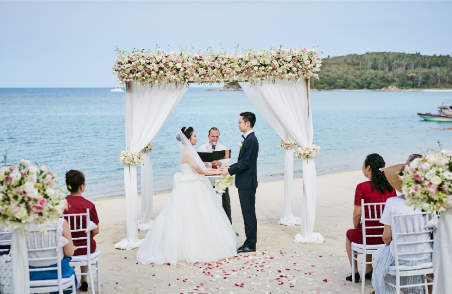 Thailand Beach Destination wedding at Anantara Lawana Koh Samui Resort by Toa on OneThreeOneFour 25