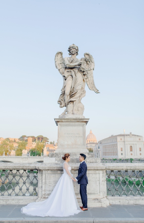 Italy Rome Colosseum Prewedding Photoshoot with Trevi Fountain  by Katie on OneThreeOneFour 6