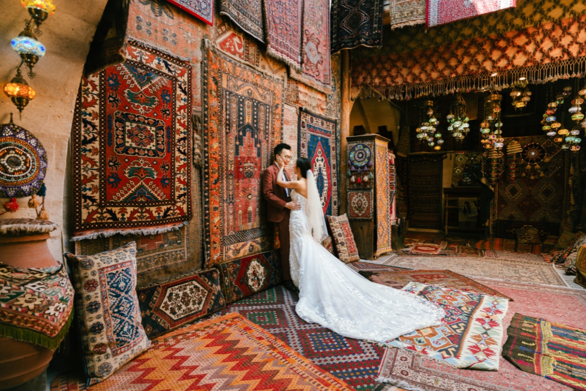 Cappadocia Pre-Wedding Photoshoot Hot Air Balloons Cave Hotel Roof Carpet Shop Slot Canyon Vintage Car by Aric on OneThreeOneFour 10