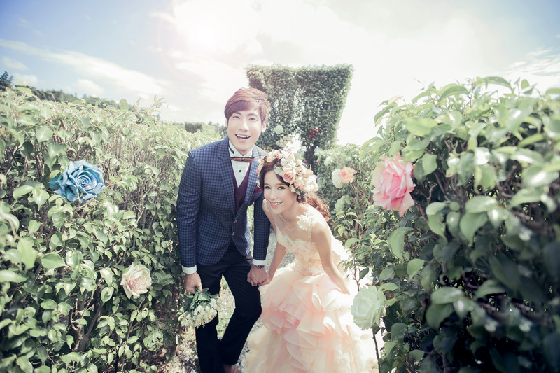 Bohemian Theme Taiwan Pre-Wedding Photoshoot In Spring  by Doukou  on OneThreeOneFour 0