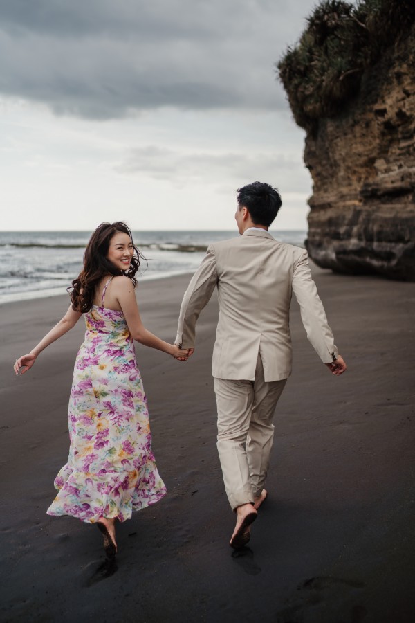S&WJ: Bali Pre-wedding shoot at Mengening Beach and Nyanyi Beach by Hendra on OneThreeOneFour 0