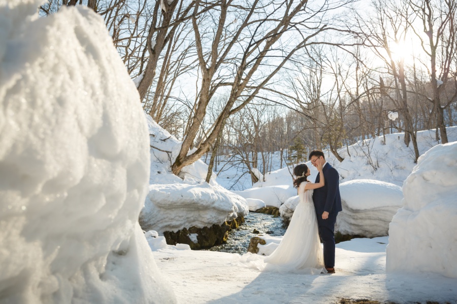 Niseko Hokakido Snow Winter Pre-Wedding Photography by Kuma on OneThreeOneFour 18