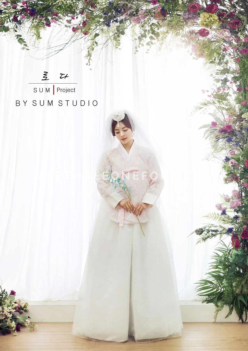 Korean Wedding Photos: Indoor Set (NEW) by SUM Studio on OneThreeOneFour 59