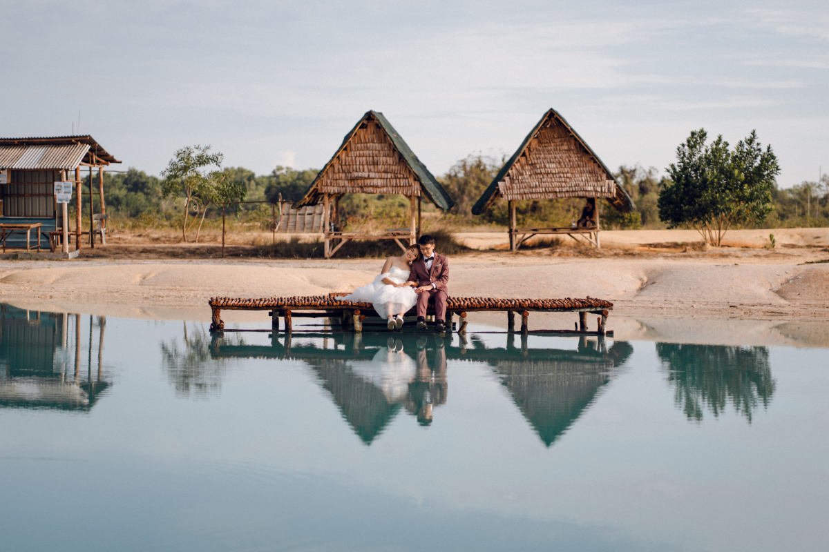 Bintan Pre-Wedding Photoshoot: Chen Yu & Yu Xuan’s Romantic Shoot at Blue Lake, Sand Dunes & ANMON Resort by HS on OneThreeOneFour 22