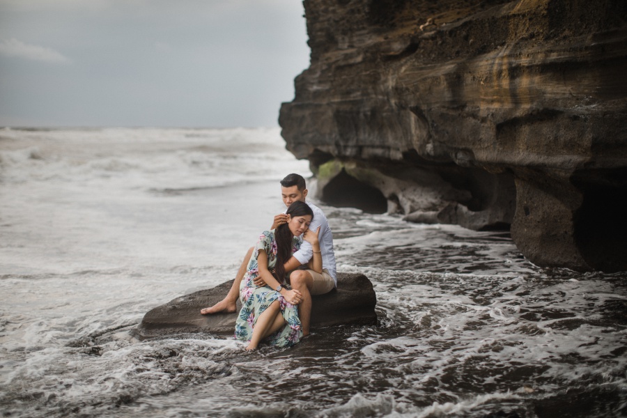 Heartwarming Maternity Photoshoot At Bali Nyanyi Beach  by Hendra  on OneThreeOneFour 21