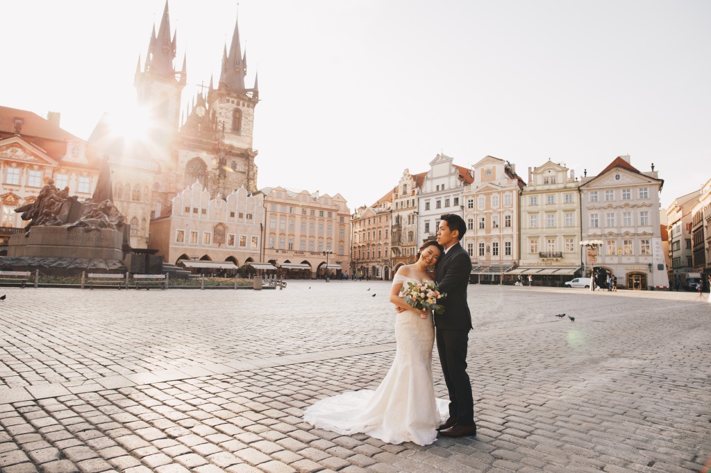 Prague Pre-Wedding Photoshoot At Old Town Square, Vrtba Garden And St. Vitus Cathedral  by Nika  on OneThreeOneFour 0