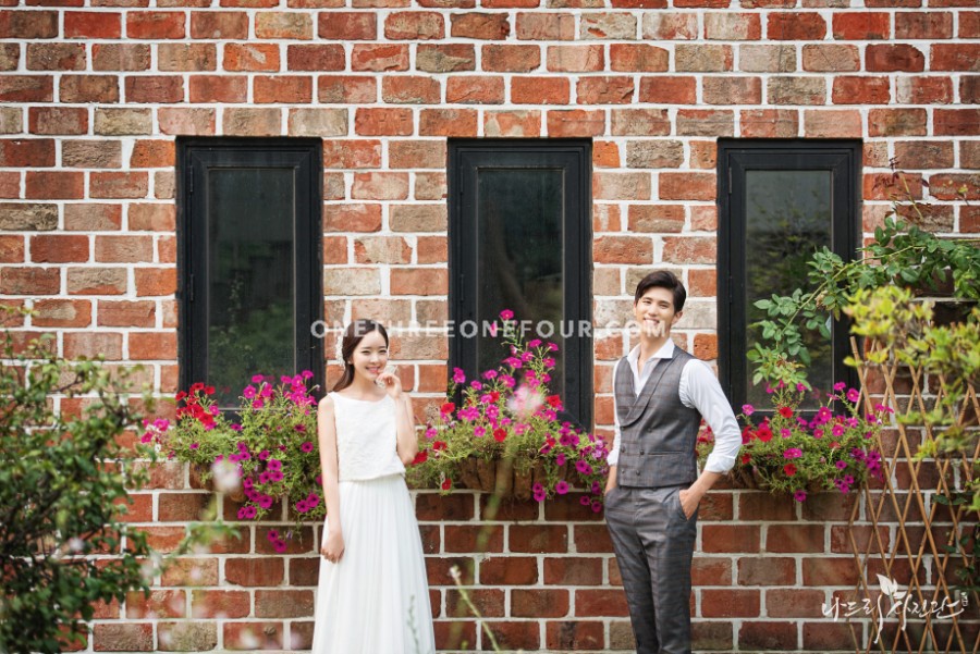 Korean Studio Pre-Wedding Photography: Studio by Nadri Studio on OneThreeOneFour 2