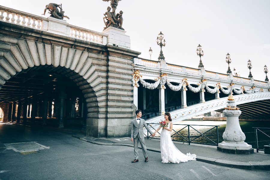 A&M: 巴黎婚紗攝影 - 艾菲爾鐵塔，羅浮宮，比爾哈凱姆橋 by Arnel on OneThreeOneFour 22