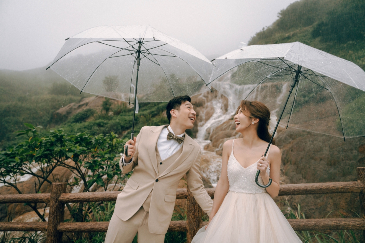 Taiwan Pre-Wedding Photoshoot Dadaocheng Golden Waterfall Jiufen Night Shoot Indoor Studio by OneThreeOneFour on OneThreeOneFour 29