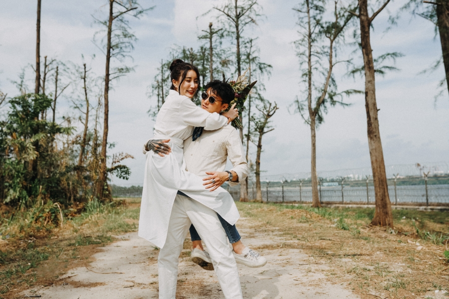 Singapore Pre-Wedding Photoshoot At Coney Island  by Charles on OneThreeOneFour 14