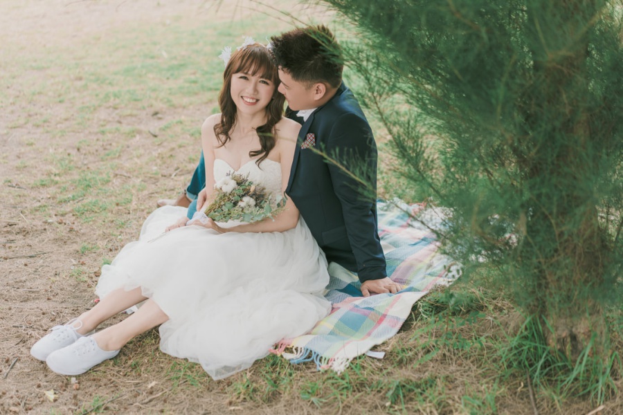 Taiwan Outdoor Pre-Wedding Photoshoot At The Forest And Beach  by Star  on OneThreeOneFour 17