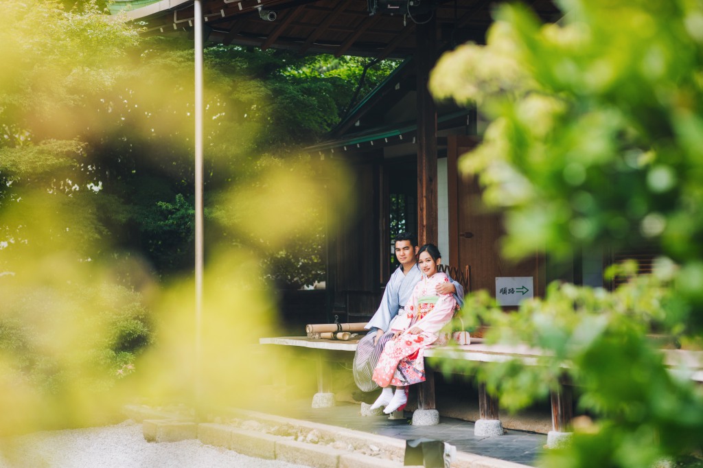 Japan Kyoto Photographer: Kimono And Couple Photoshoot At Kyoto Gion District  by Shu Hao  on OneThreeOneFour 6