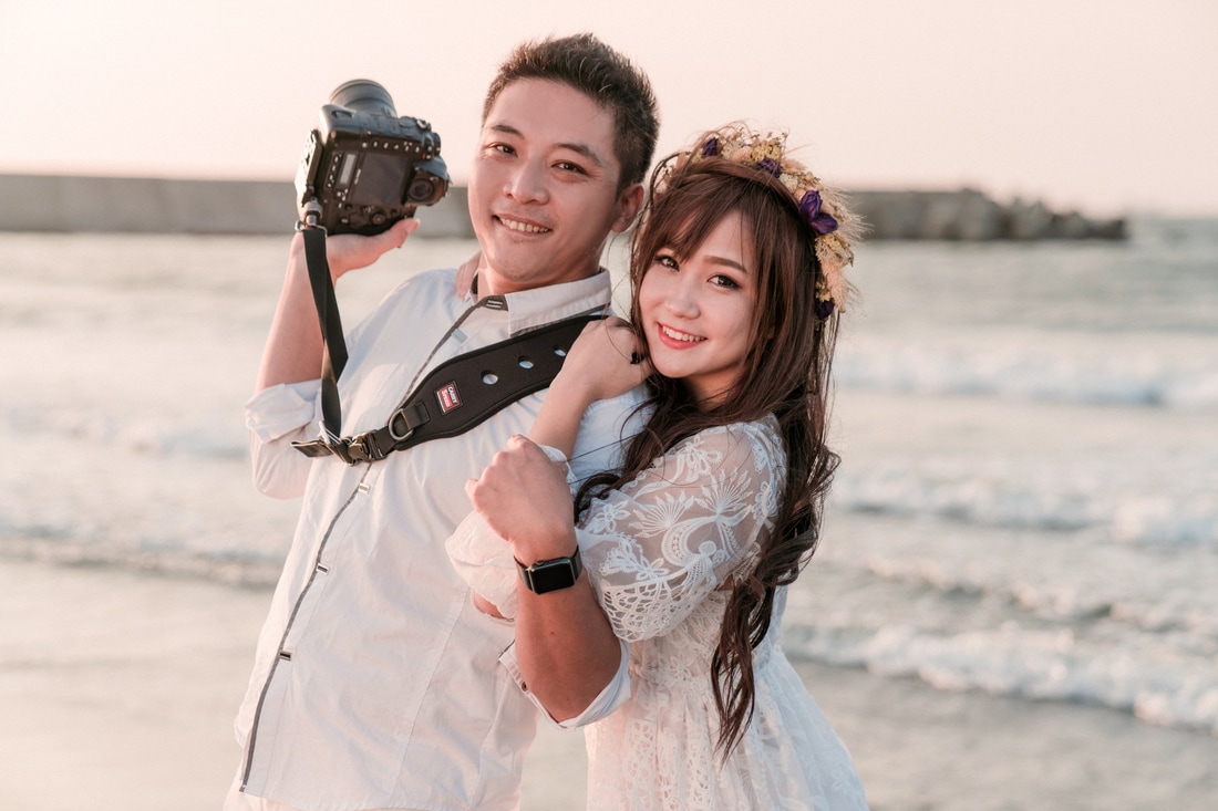 Casual Beach Engagement Pre Wedding Photoshoot In Taiwan Bao Zou