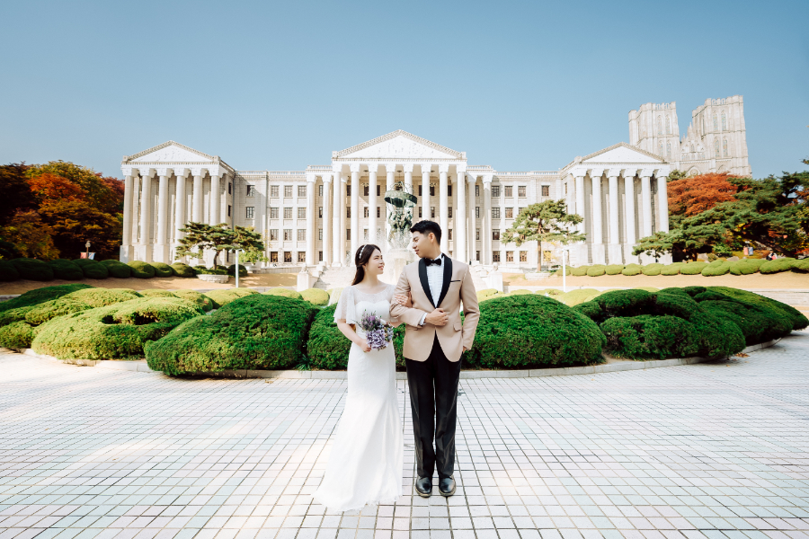 韓國秋季婚紗拍攝 - 首爾林，慶熙大學和南山韓屋村 by Jungyeol on OneThreeOneFour 16