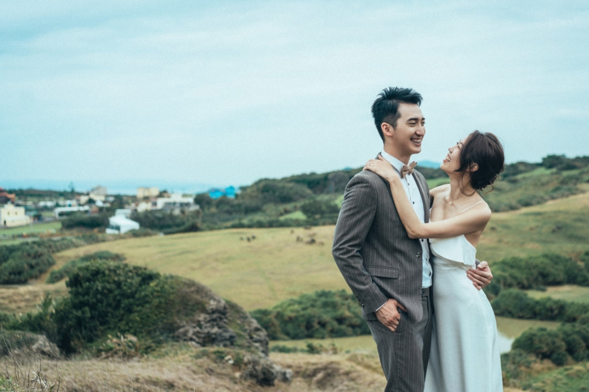 Taiwan Pre-Wedding Photoshoot Cafe Pier Lighthouse Countryside Street Beach by  on OneThreeOneFour 25