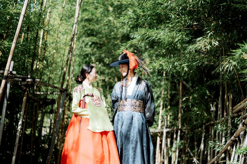 Y&B: Korea Hanbok Pre-Wedding Photoshoot At Dream Forest by Jungyeol on OneThreeOneFour 19